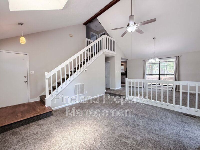 374 Wilder Dr - Photo 2 of 22
