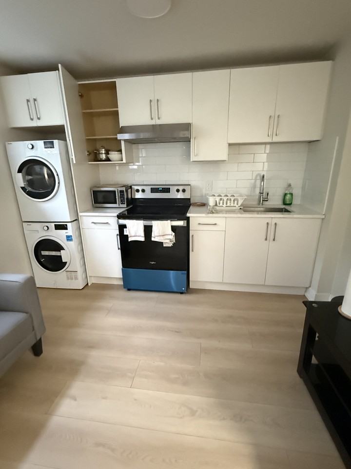 7686 Mary Avenue - Photo 2 of 10