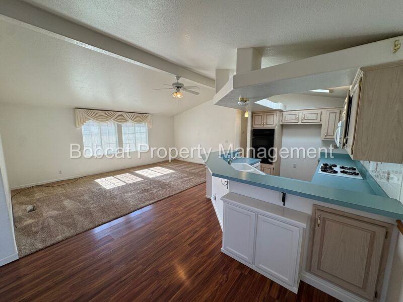 1129 Gambrel Dr - Photo 4 of 22