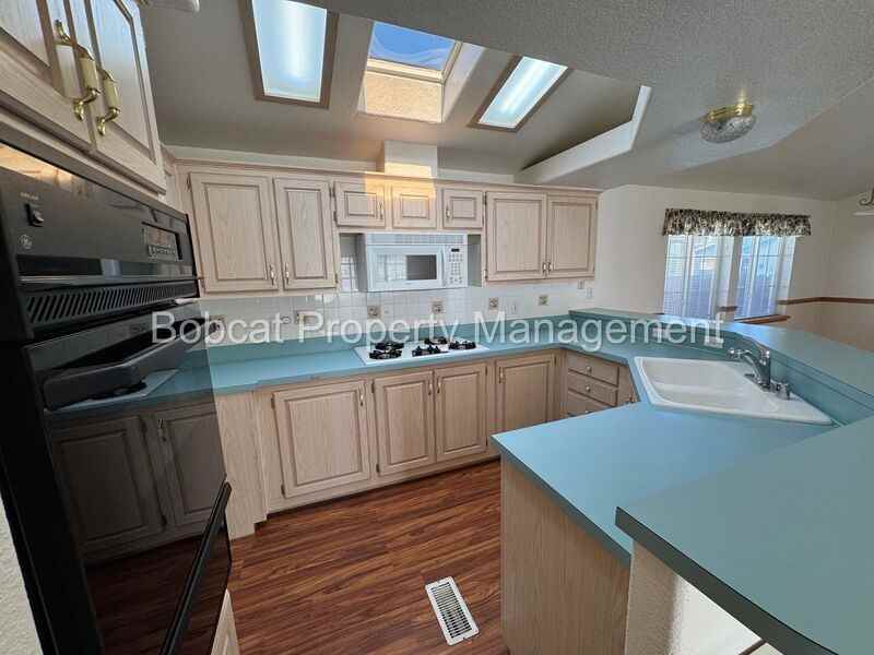 1129 Gambrel Dr - Photo 6 of 22