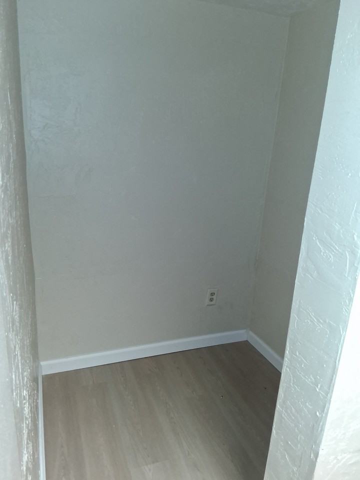 3339 Pennsylvania 130 - Photo 7 of 9