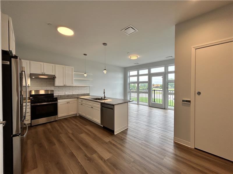 215 Mill Rd - Photo 7 of 13