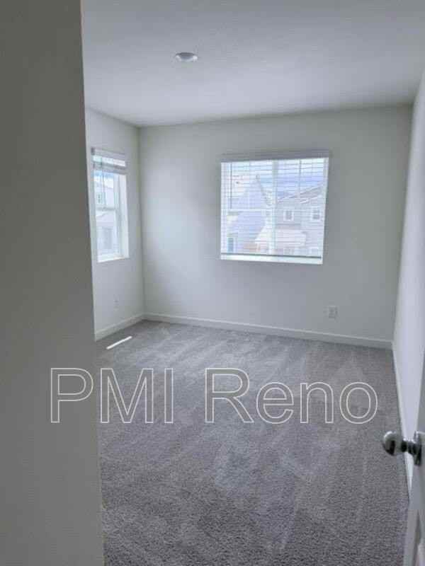 7548 Editor Dr - Photo 6 of 23