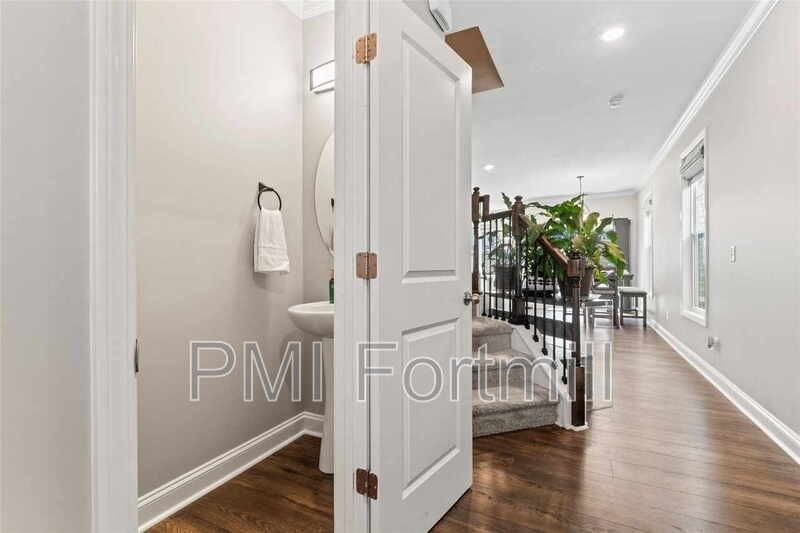 310 Bulrush Rd - Photo 3 of 28