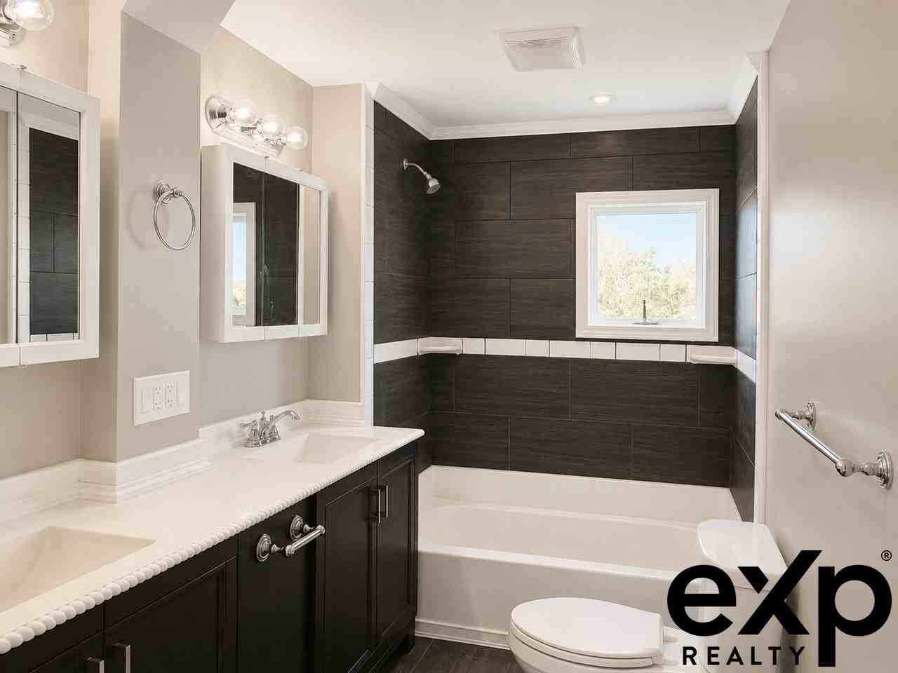 42 Clinton St #2 - Photo 5 of 25
