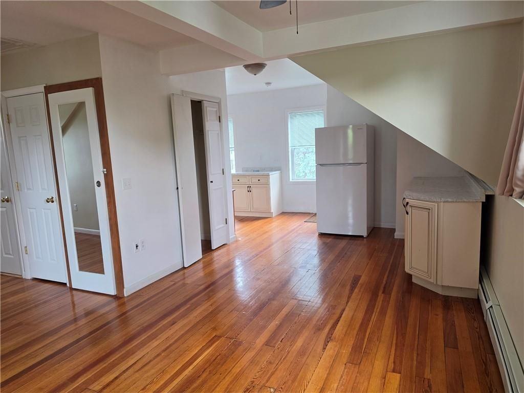 40 E Barrows St ##3 - Photo 5 of 15