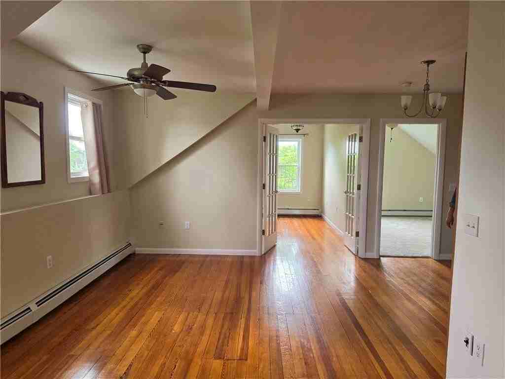 40 E Barrows St ##3 - Photo 6 of 15
