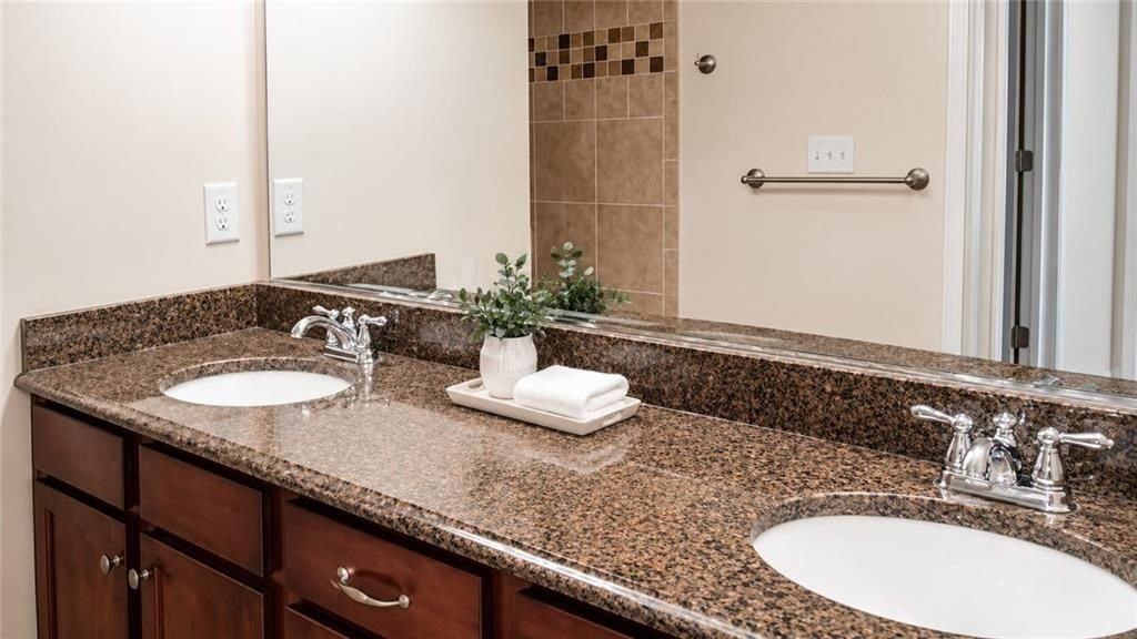 391 Gold Cove Ln - Photo 5 of 15