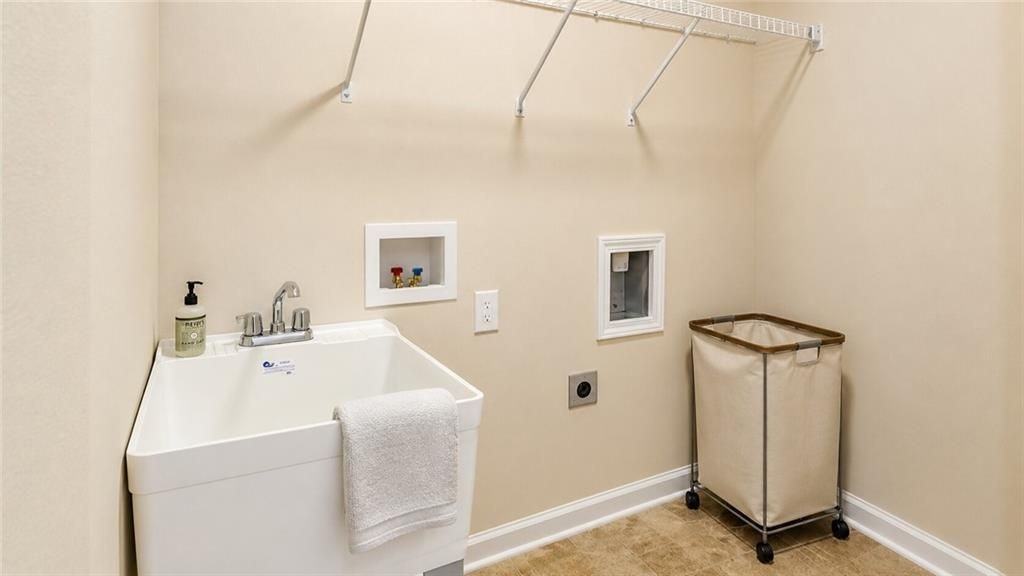 391 Gold Cove Ln - Photo 6 of 15