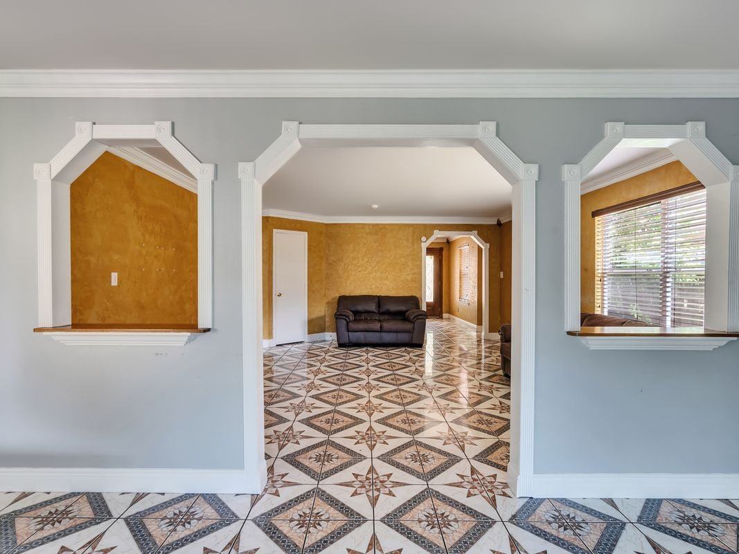 13119 Lindenloch Ln - Photo 5 of 25