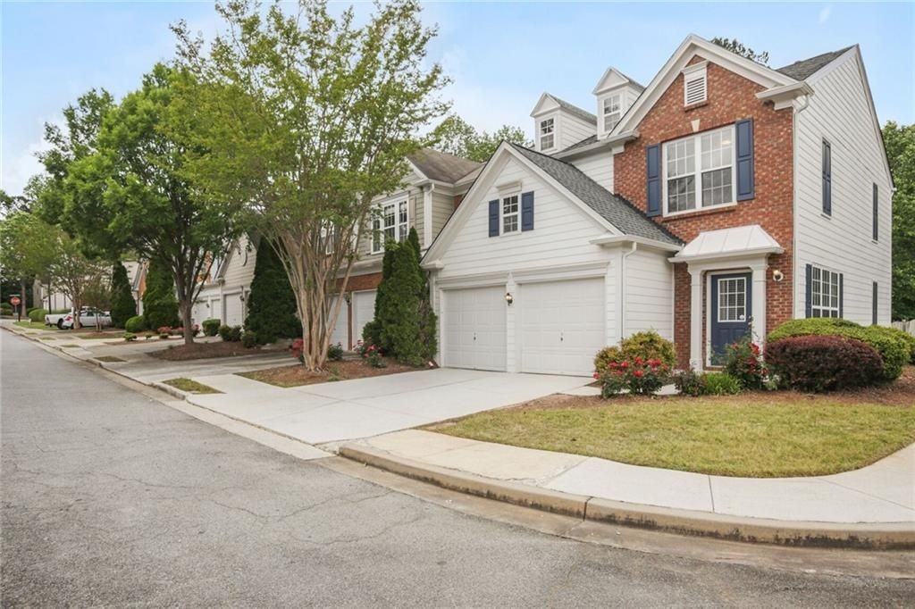 3611 Elkhorn Ct - Photo 2 of 25
