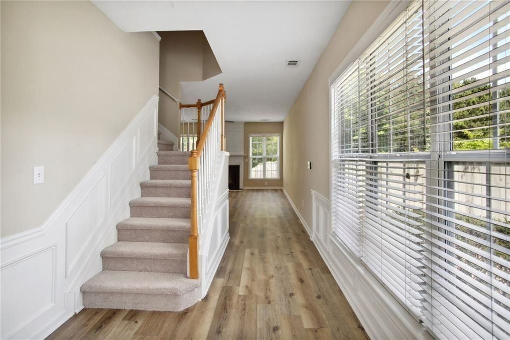 3611 Elkhorn Ct - Photo 3 of 25