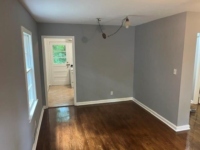 2086 Evergreen Ln Nw - Photo 2 of 10