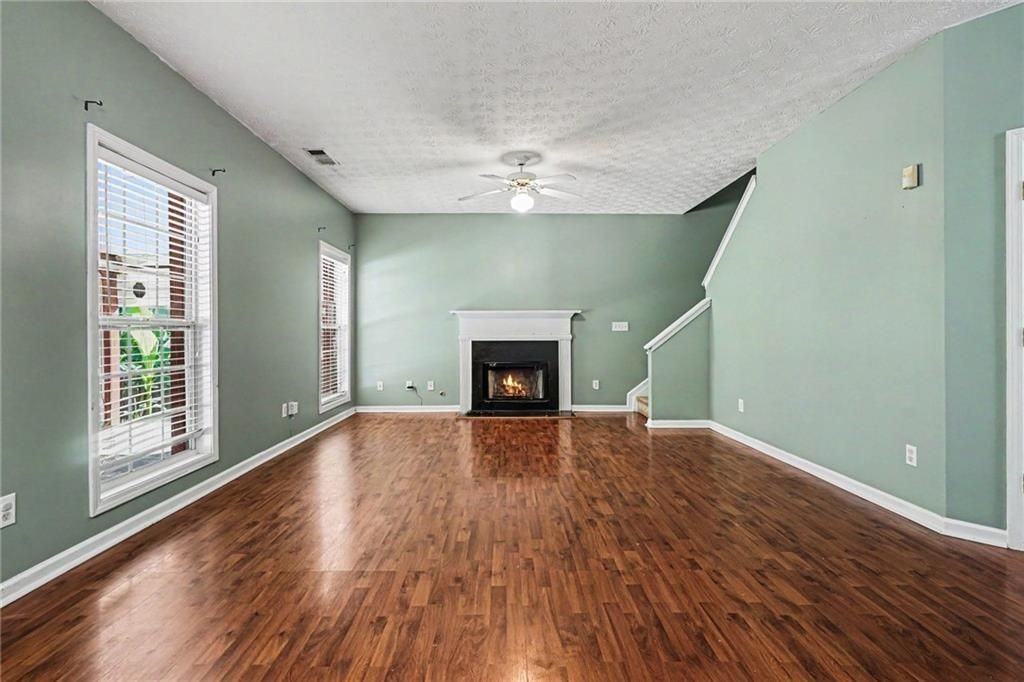 375 Clairidge Ln - Photo 5 of 28