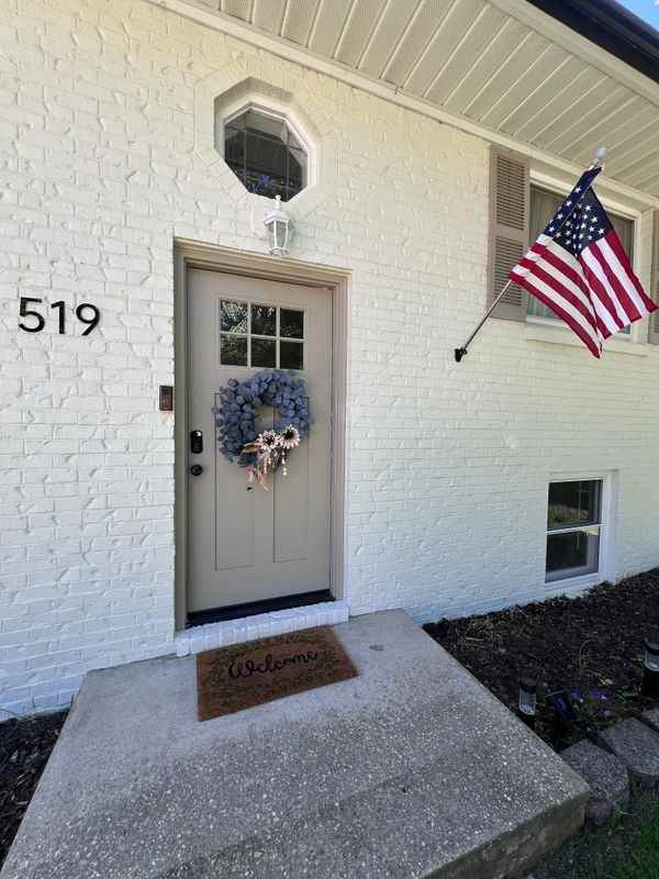 519 Kenmore Rd - Photo 2 of 21