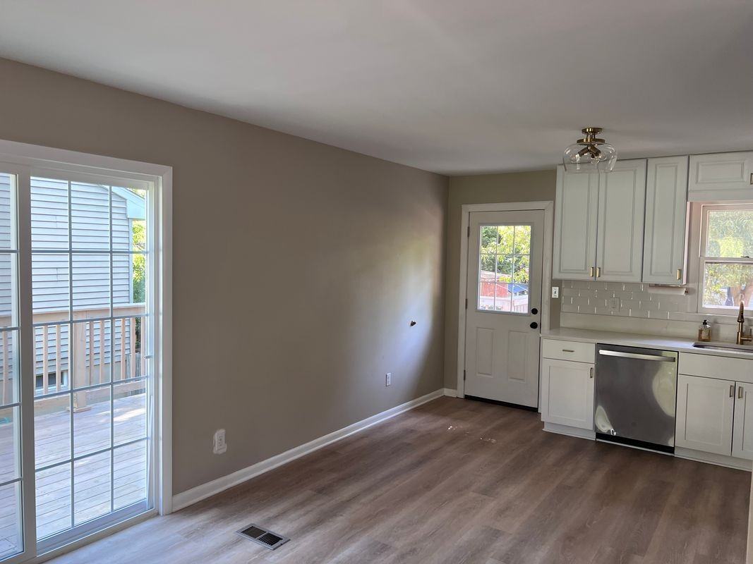 519 Kenmore Rd - Photo 7 of 21
