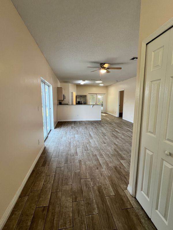 957 Bimini Ave - Photo 2 of 4