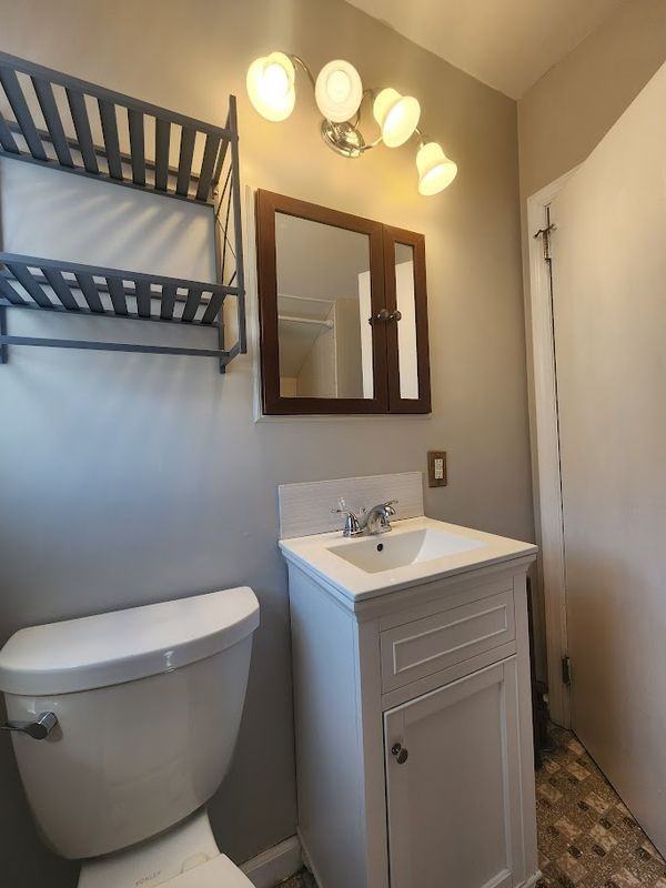 23 Park Ave ##2 - Photo 7 of 13