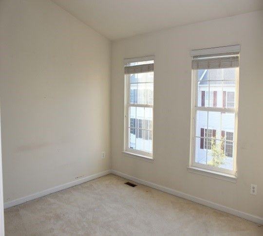 42772 Hollingsworth Ter - Photo 5 of 12