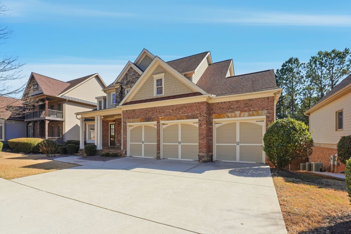 6437 Blue Water Dr - Photo 3 of 50