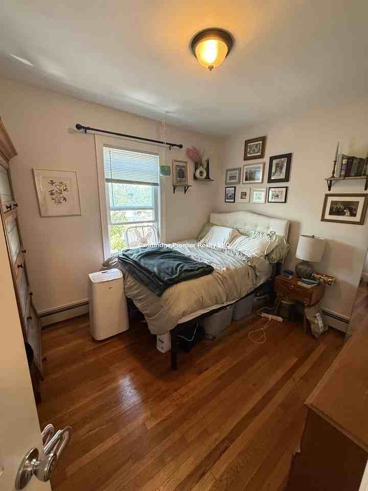 Norfolk St #4 - Photo 4 of 29