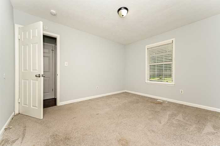 4061 Faron Ct - Photo 7 of 17