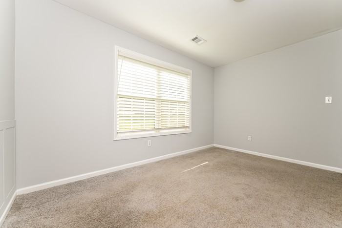 4061 Faron Ct - Photo 4 of 17