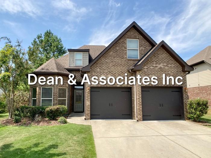 305 Chesser Loop Cir