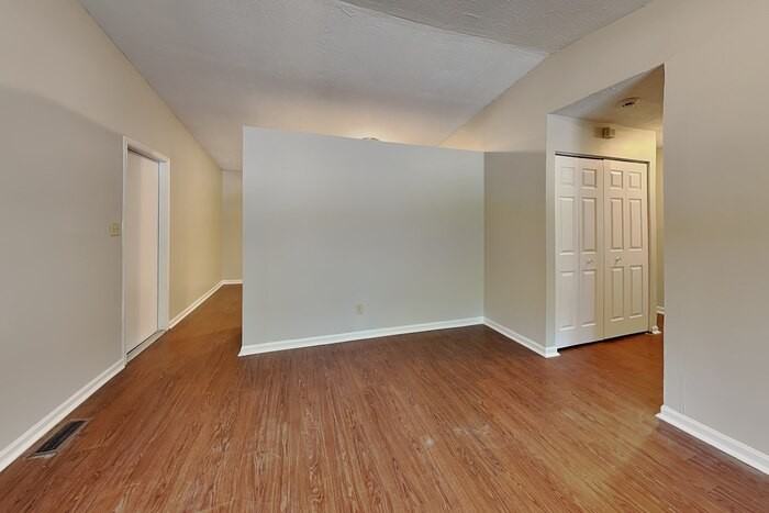 5334 Padre Ln - Photo 5 of 18
