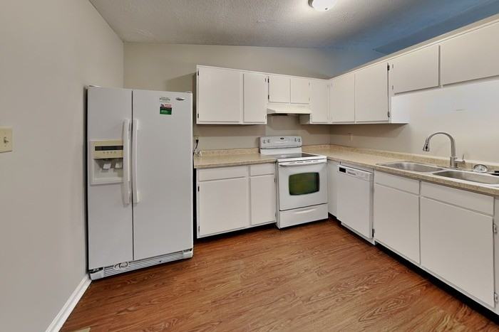 5334 Padre Ln - Photo 7 of 18
