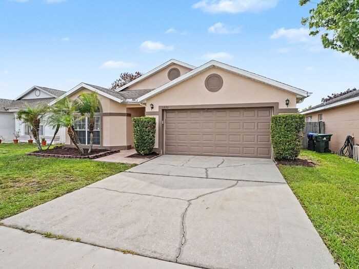 11220 Huxley Ave