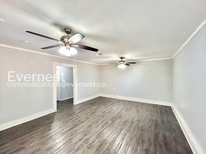3502 Matador Dr - Photo 7 of 30