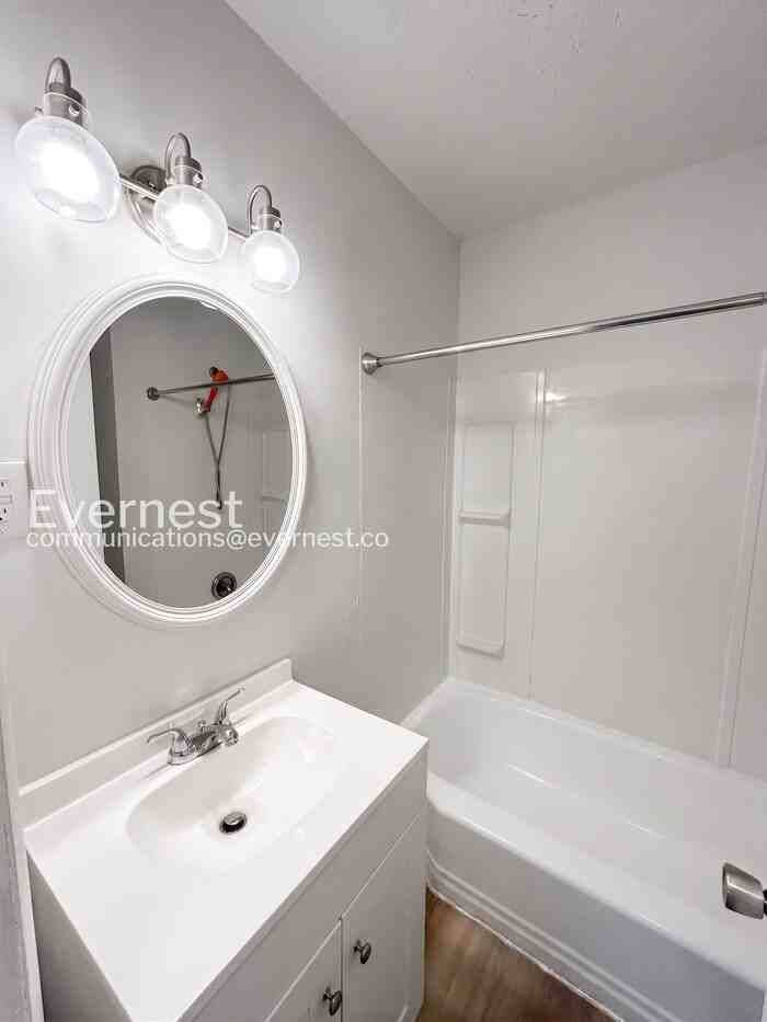 633 Hemlock Ave - Photo 6 of 22