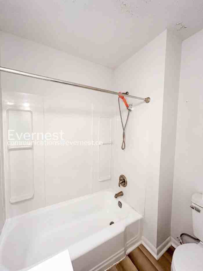633 Hemlock Ave - Photo 7 of 22