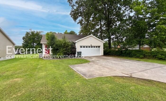 743 Graysville Rd - Photo 2 of 23