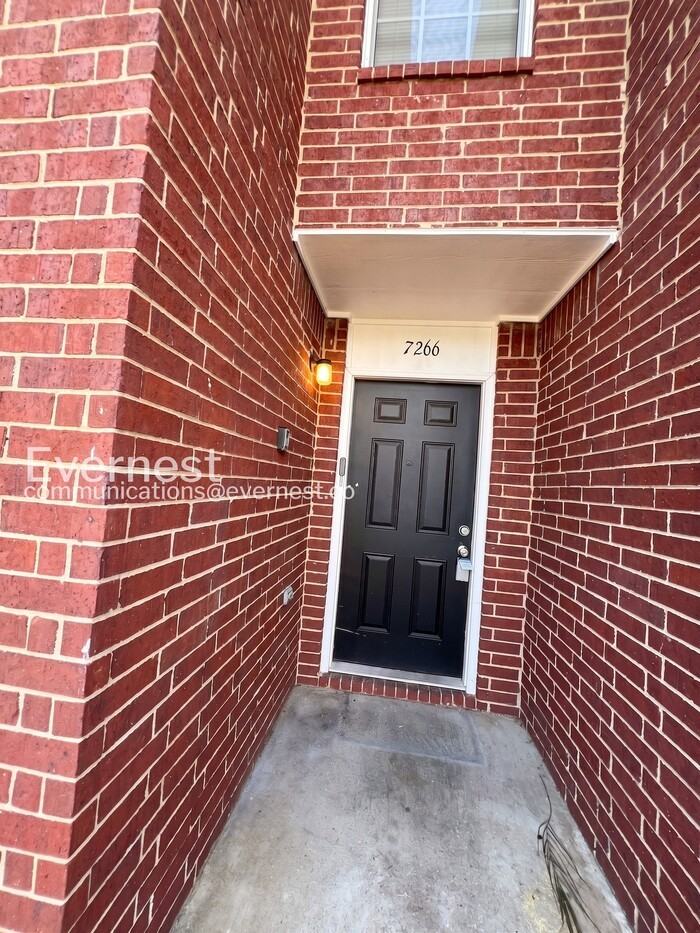 7266 Illinois Central Ave - Photo 2 of 25