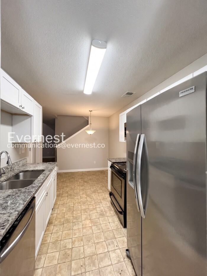 7266 Illinois Central Ave - Photo 3 of 25