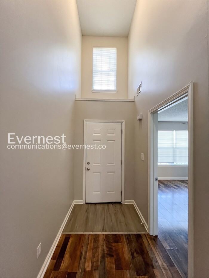 7266 Illinois Central Ave - Photo 6 of 25