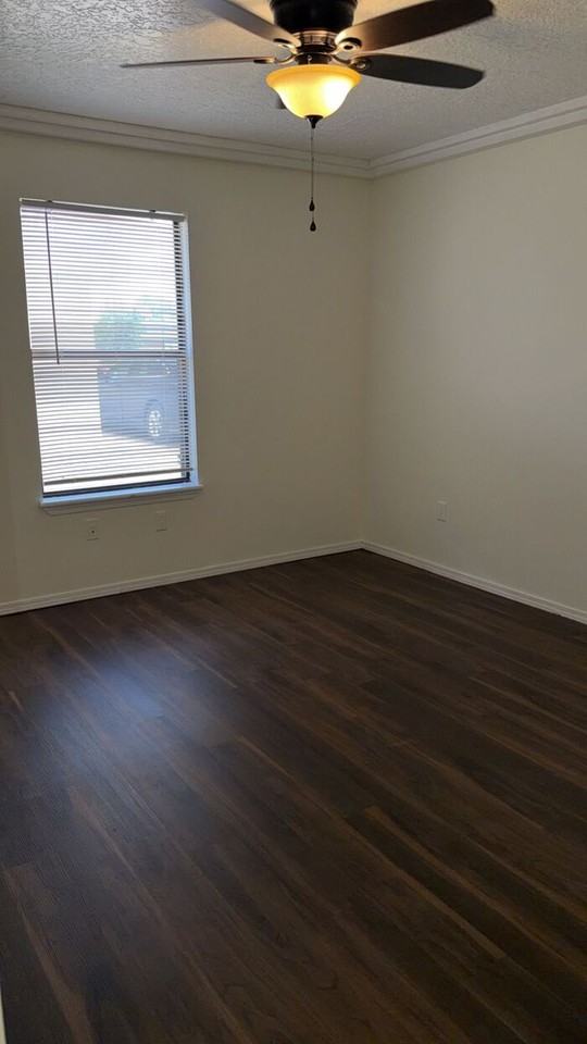 812 S Elgin Ave #4 - Photo 7 of 11