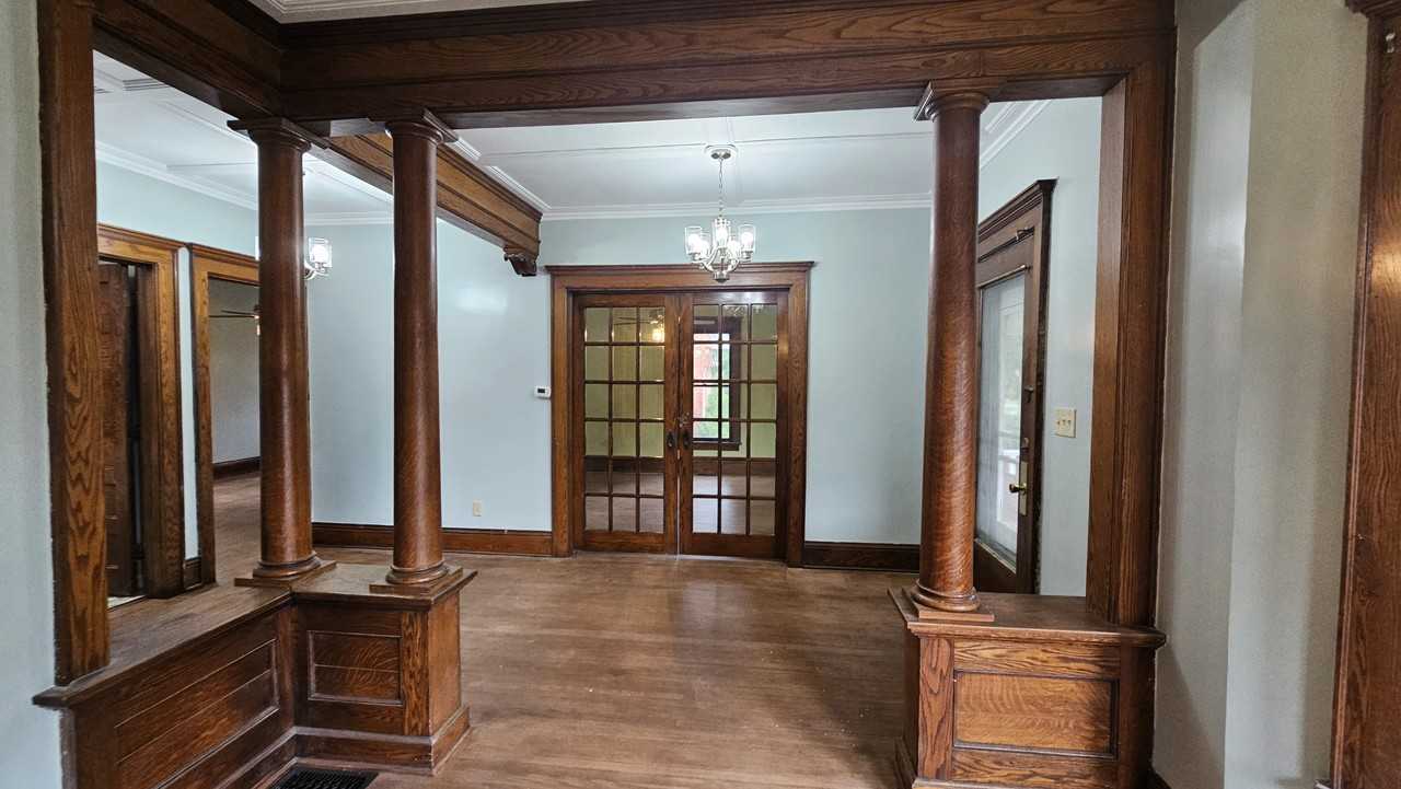 270 W 5th St #1 - Photo 7 of 15