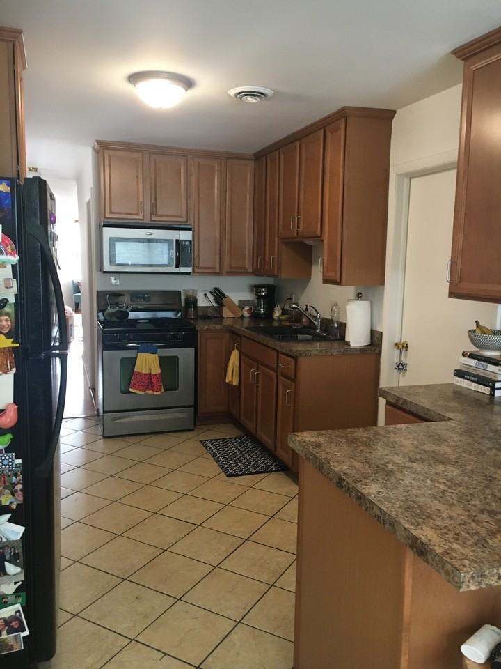 452 N Elizabeth St #1 - Photo 5 of 12