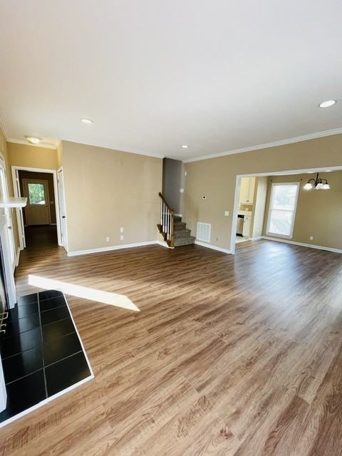 1463 Oxford Pl #1436 - Photo 2 of 9
