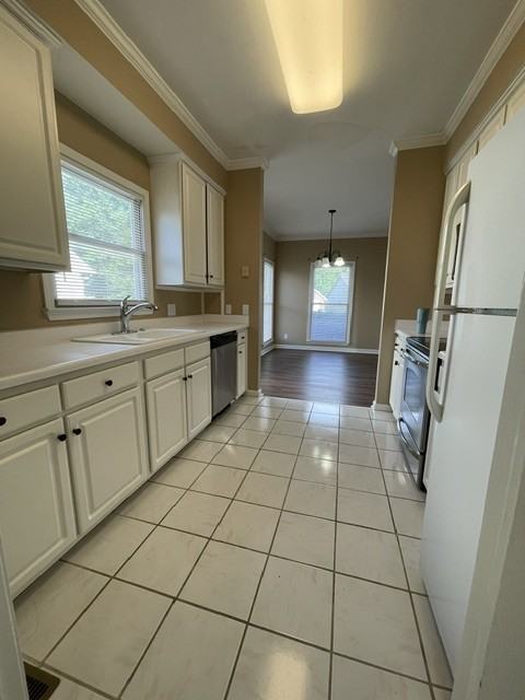 1463 Oxford Pl #1436 - Photo 7 of 9