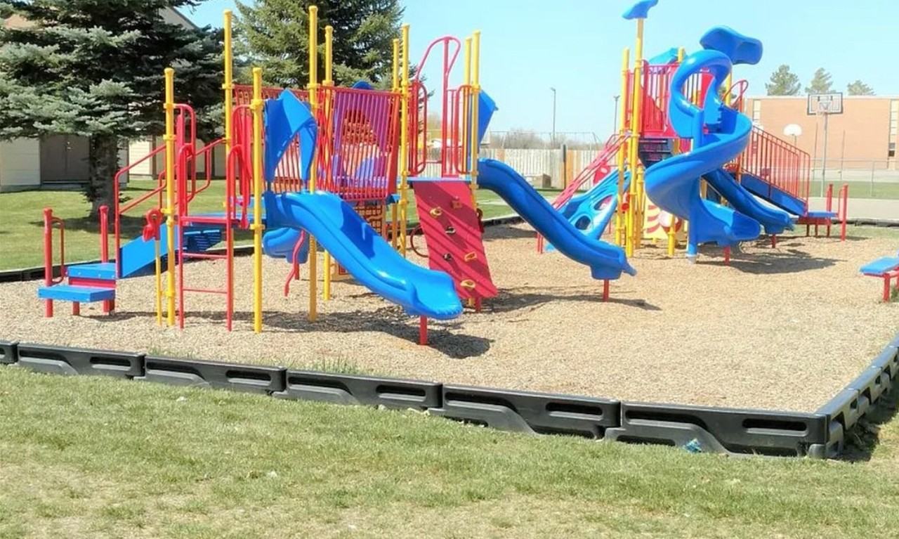 681 N 2872 E - Photo 3 of 7
