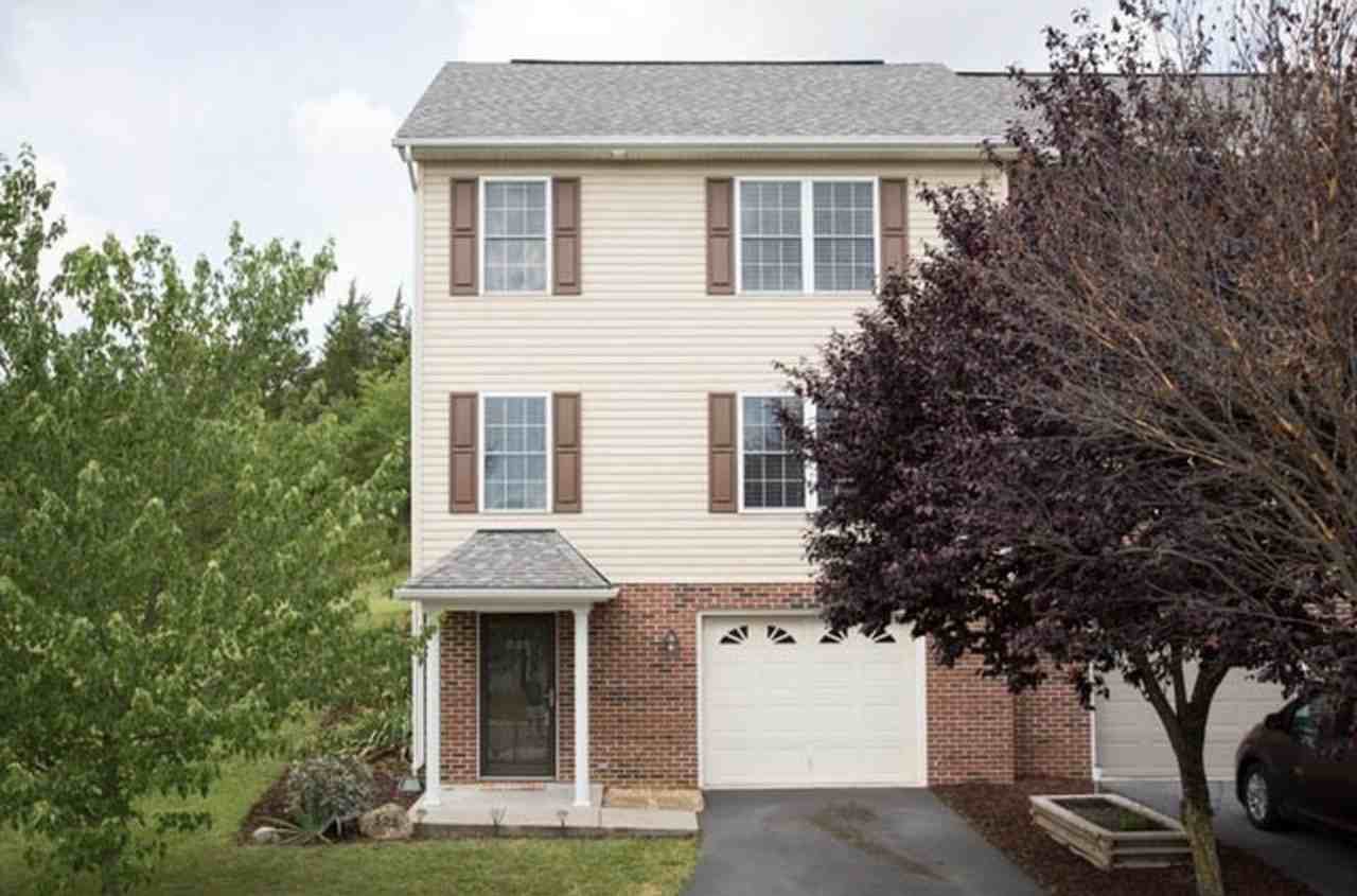 525 Pointe Dr #NA - Photo 3 of 20
