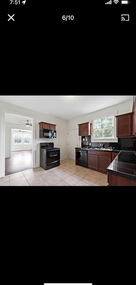 6330 Colbert St - Photo 6 of 10