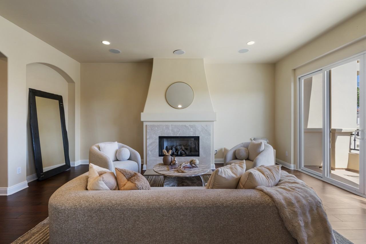 23963 De Ville Way #11 - Photo 7 of 48