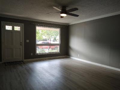 140 Maple Dr #NA - Photo 4 of 10