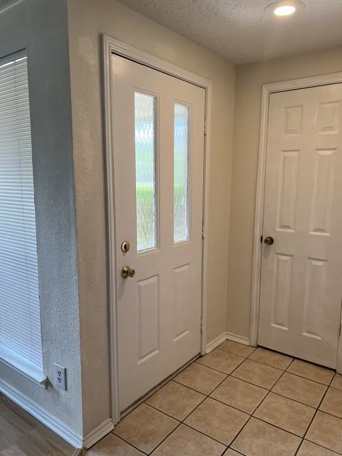 2714 Shady Grove Dr - Photo 3 of 33