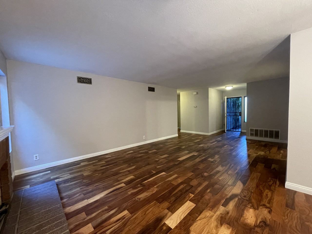 1868 W Phillips Dr #NA - Photo 5 of 30